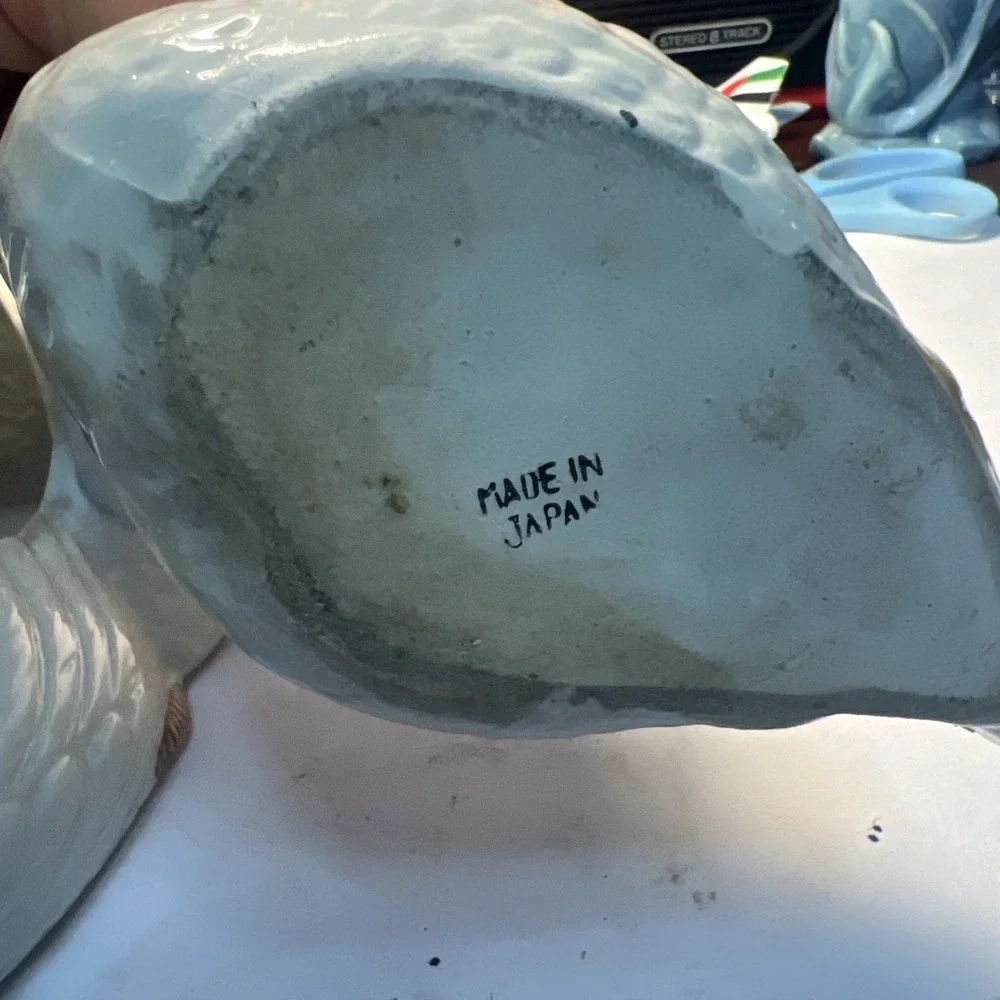 N/A swan decor